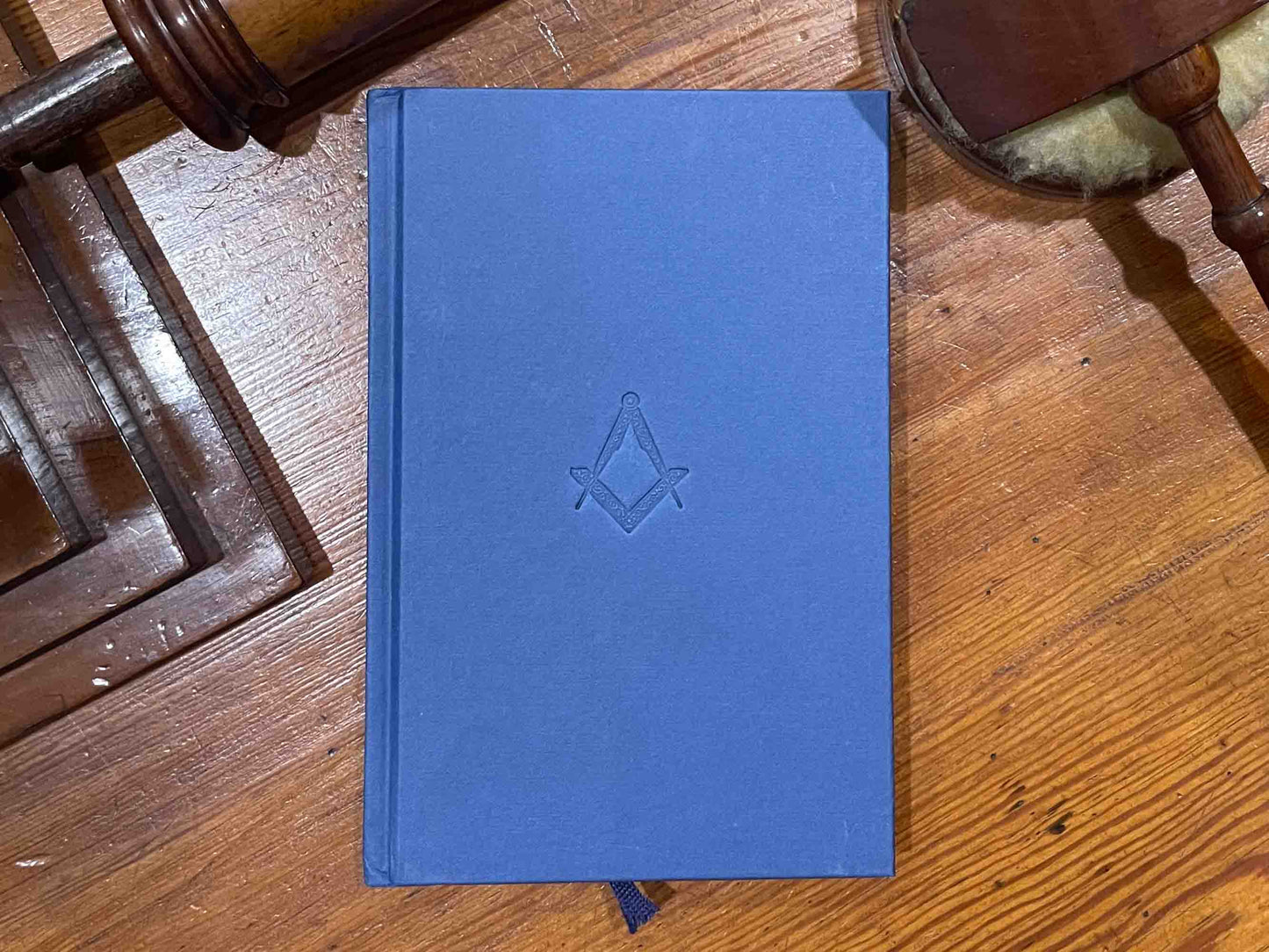 Experience the ease and convenience of large print with the Masonic Large Print Ritual Book